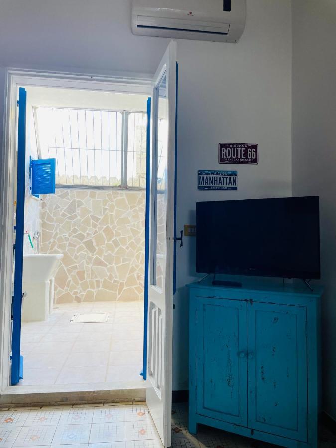 Lovely 2 Bedroom Rental Unit,Patio And Close Beach San Pietro in Bevagna Extérieur photo